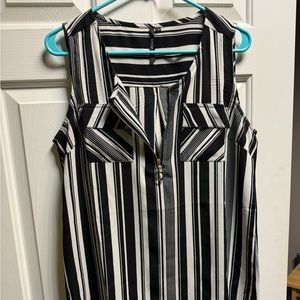 Like new! Cathy woman’s tank top blouse